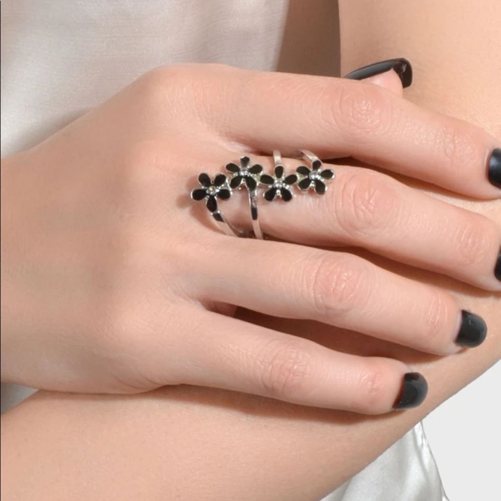 3/20 🔷 Flower Design ring